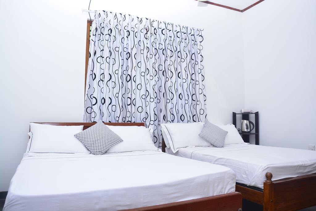 Livinginn Polonnaruwa Dış mekan fotoğraf