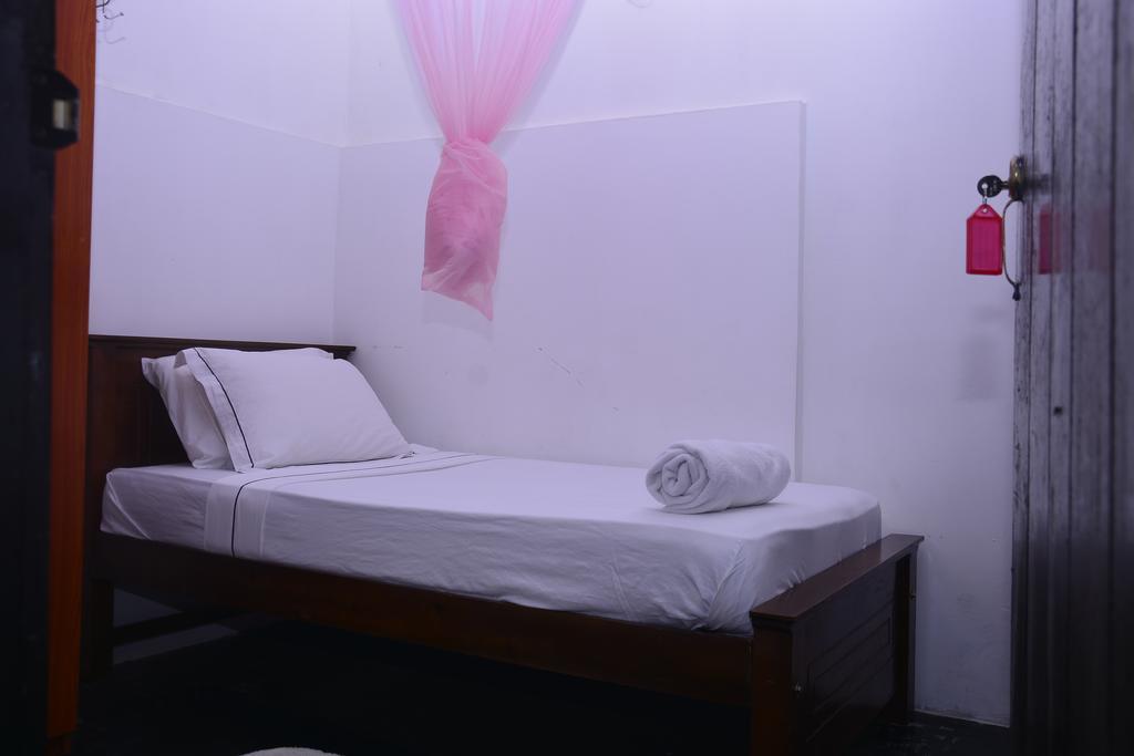 Livinginn Polonnaruwa Dış mekan fotoğraf